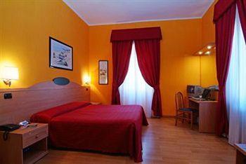 Porto Di Roma Hotel Civitavecchia